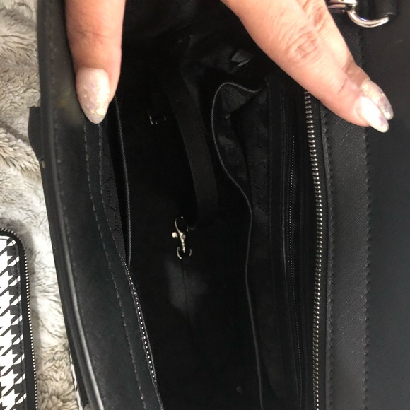 Michael kors bag and wallet, brand new condition ! - Picture 2 of 2